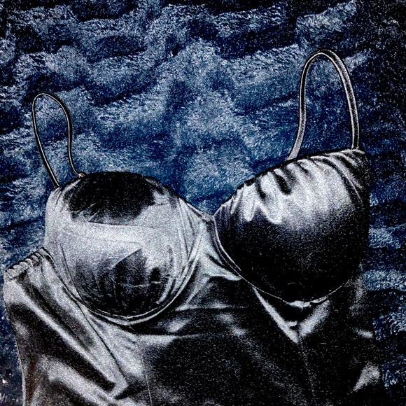 LBD - Picture 7 of 9